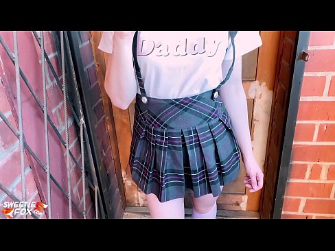 ❤️ Školáčka jej hlboko vysaje penis a namiesto vyučovania šuká. ❌ Sex video na nás ❌